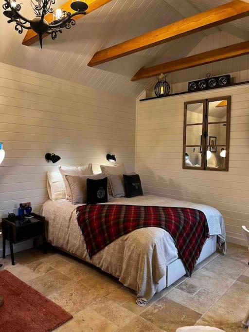 Charming Stone Bothy At Loch Lomond Villa Luss Exteriör bild